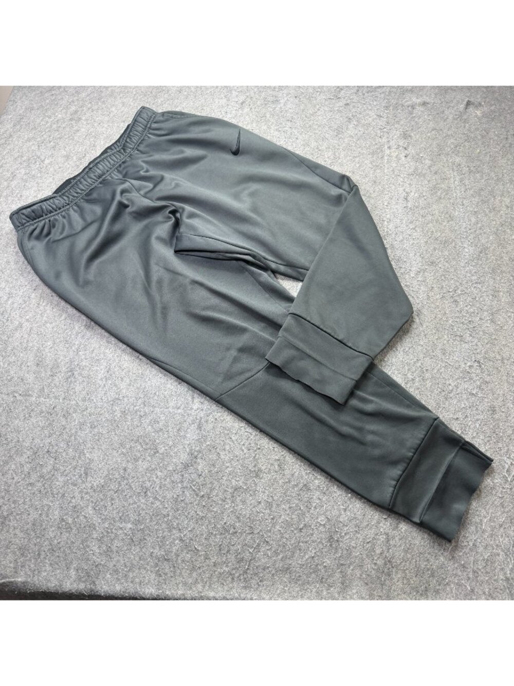 Nike Sweatpants Men XL Gray 31" Slim Fit Tapered Slacker KO Therma Cuffed